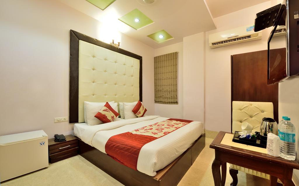 Hotel Taksh Inn Delhi  Luaran gambar
