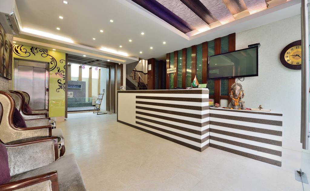 Hotel Taksh Inn Delhi  Luaran gambar
