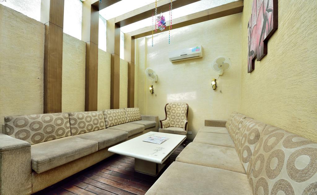 Hotel Taksh Inn Delhi  Luaran gambar