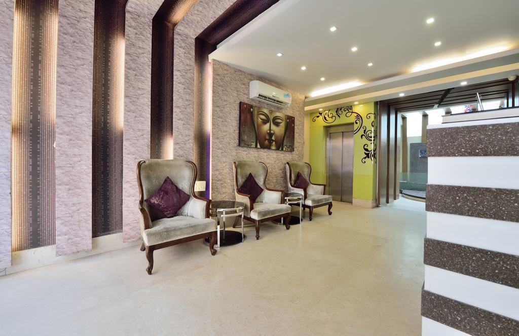 Hotel Taksh Inn Delhi  Luaran gambar